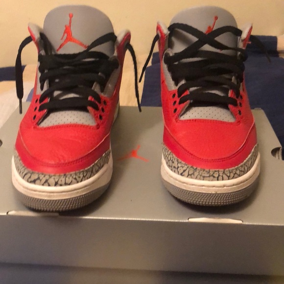 Air Jordan 3’s Retro “Red Cement/ Unite” - Picture 2 of 4